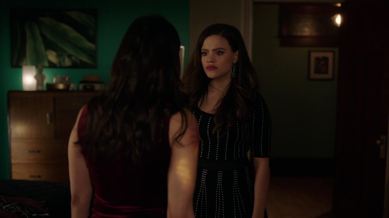 Charmed-Online-dot-nl_Charmed-1x15SwitchesAndStones00521.jpg