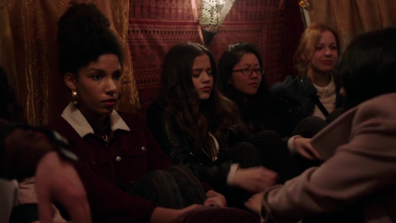 Charmed-Online-dot-nl_Charmed-1x15SwitchesAndStones01072.jpg