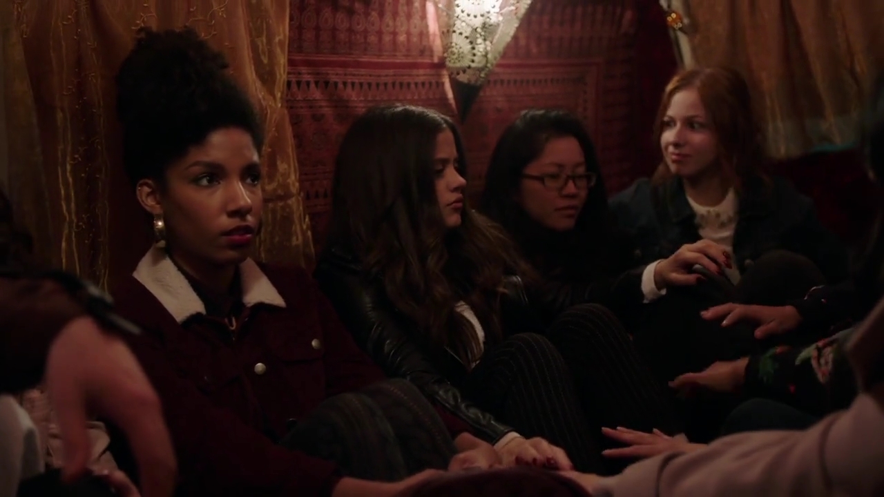 Charmed-Online-dot-nl_Charmed-1x15SwitchesAndStones01074.jpg