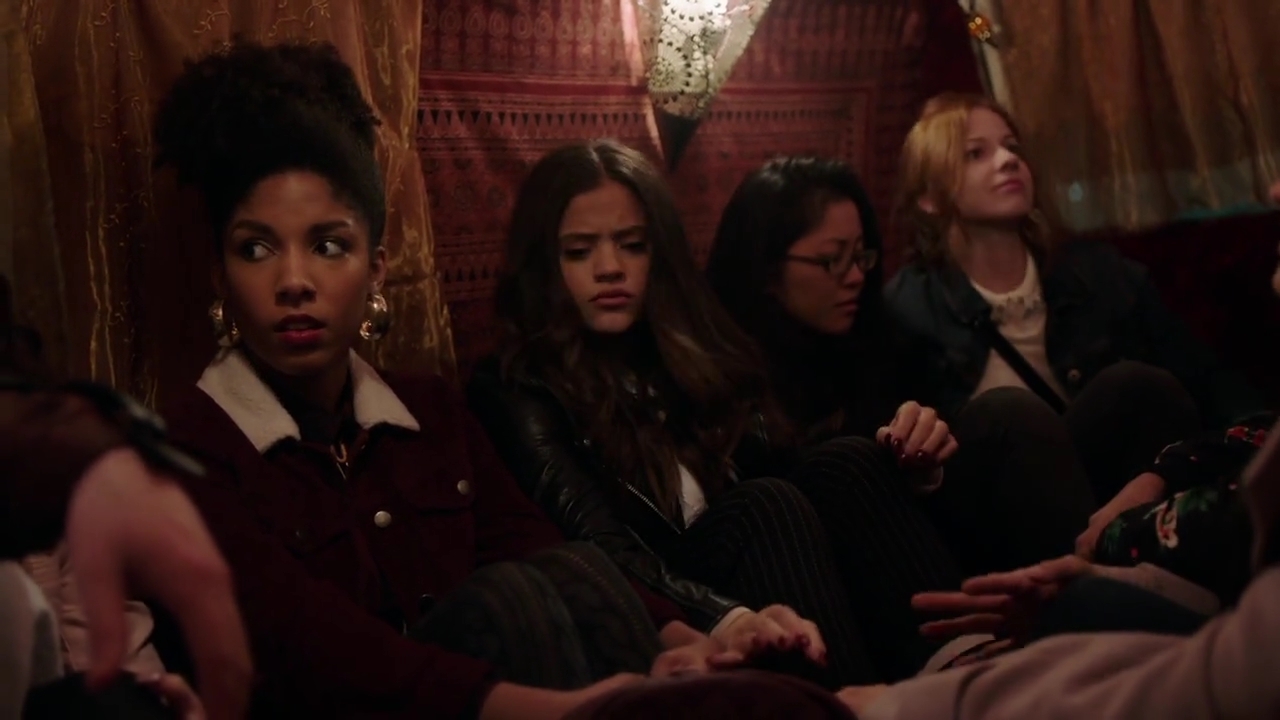 Charmed-Online-dot-nl_Charmed-1x15SwitchesAndStones01075.jpg