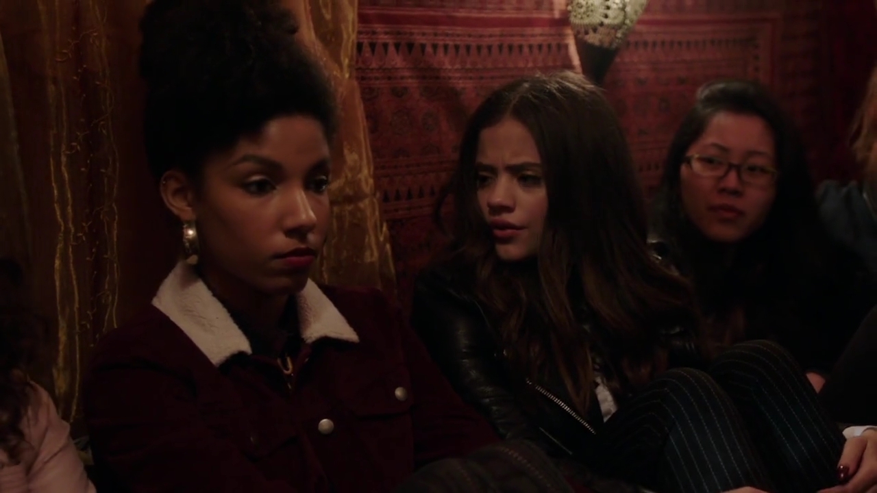 Charmed-Online-dot-nl_Charmed-1x15SwitchesAndStones01080.jpg