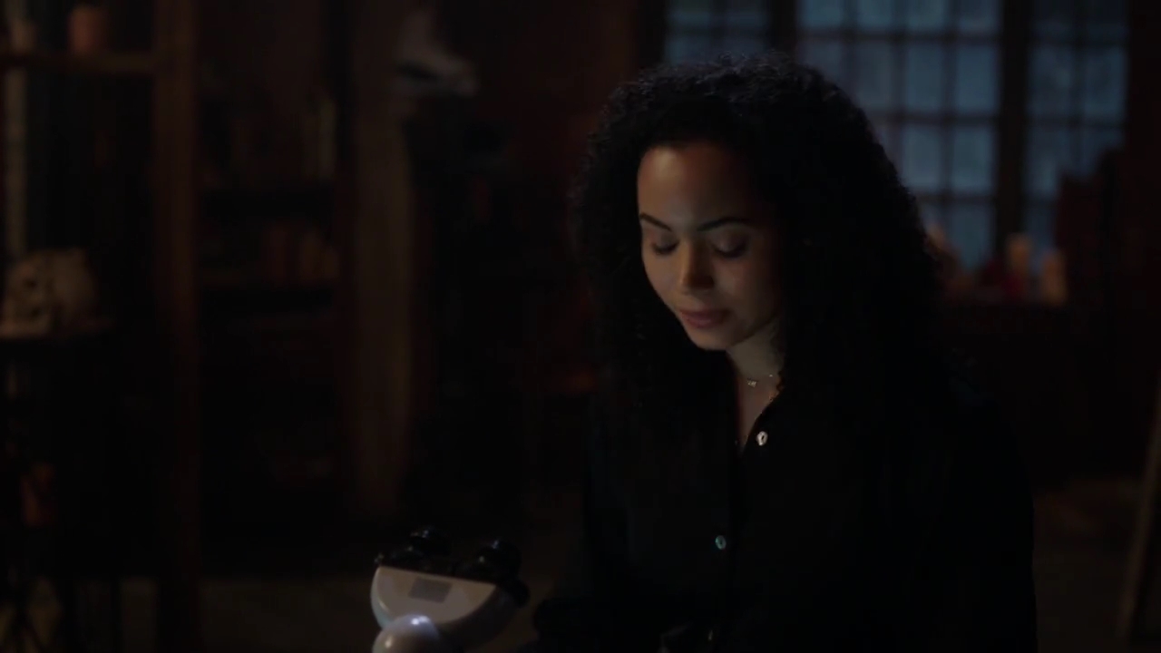 Charmed-Online-dot-nl_Charmed-1x15SwitchesAndStones01194.jpg