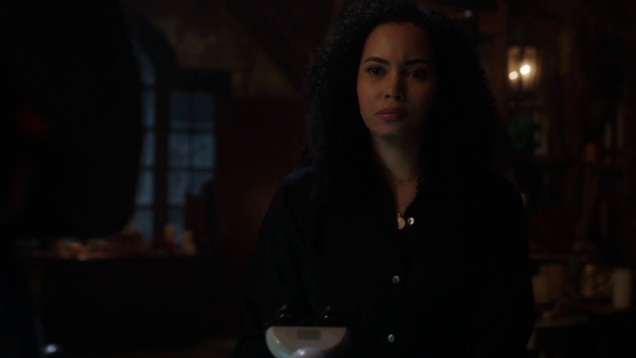 Charmed-Online-dot-nl_Charmed-1x15SwitchesAndStones01213.jpg