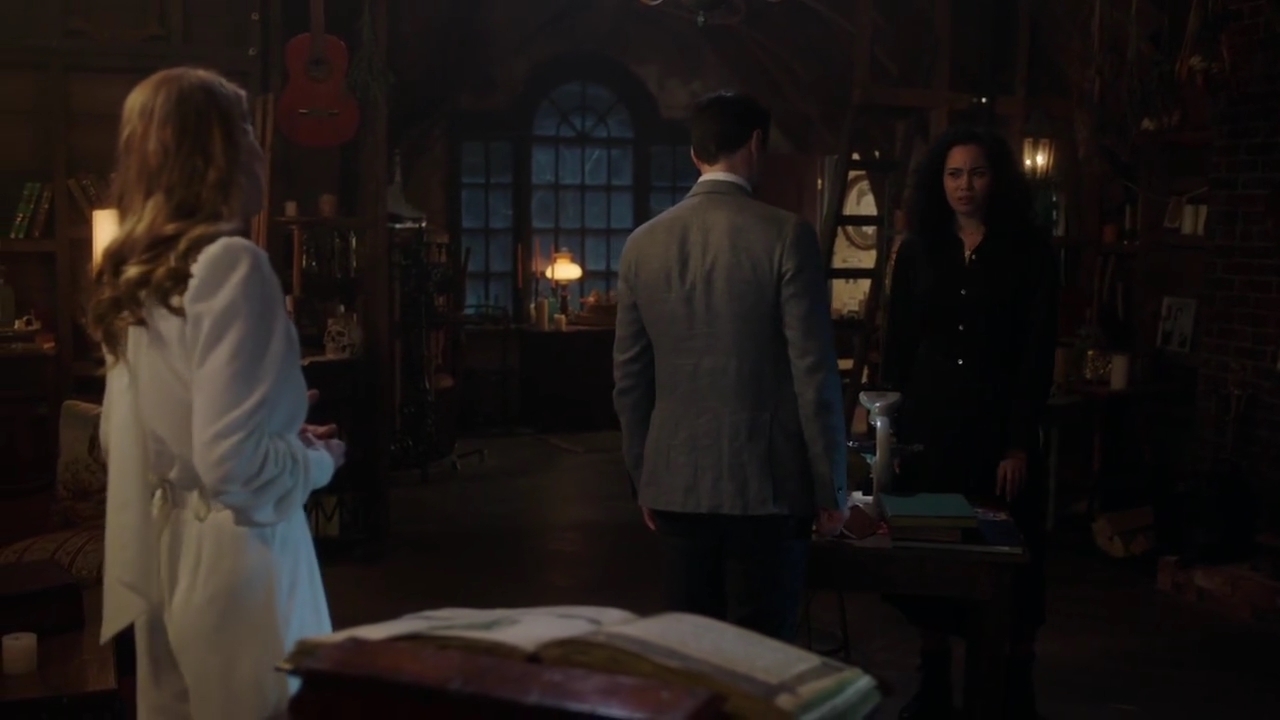 Charmed-Online-dot-nl_Charmed-1x15SwitchesAndStones01402.jpg