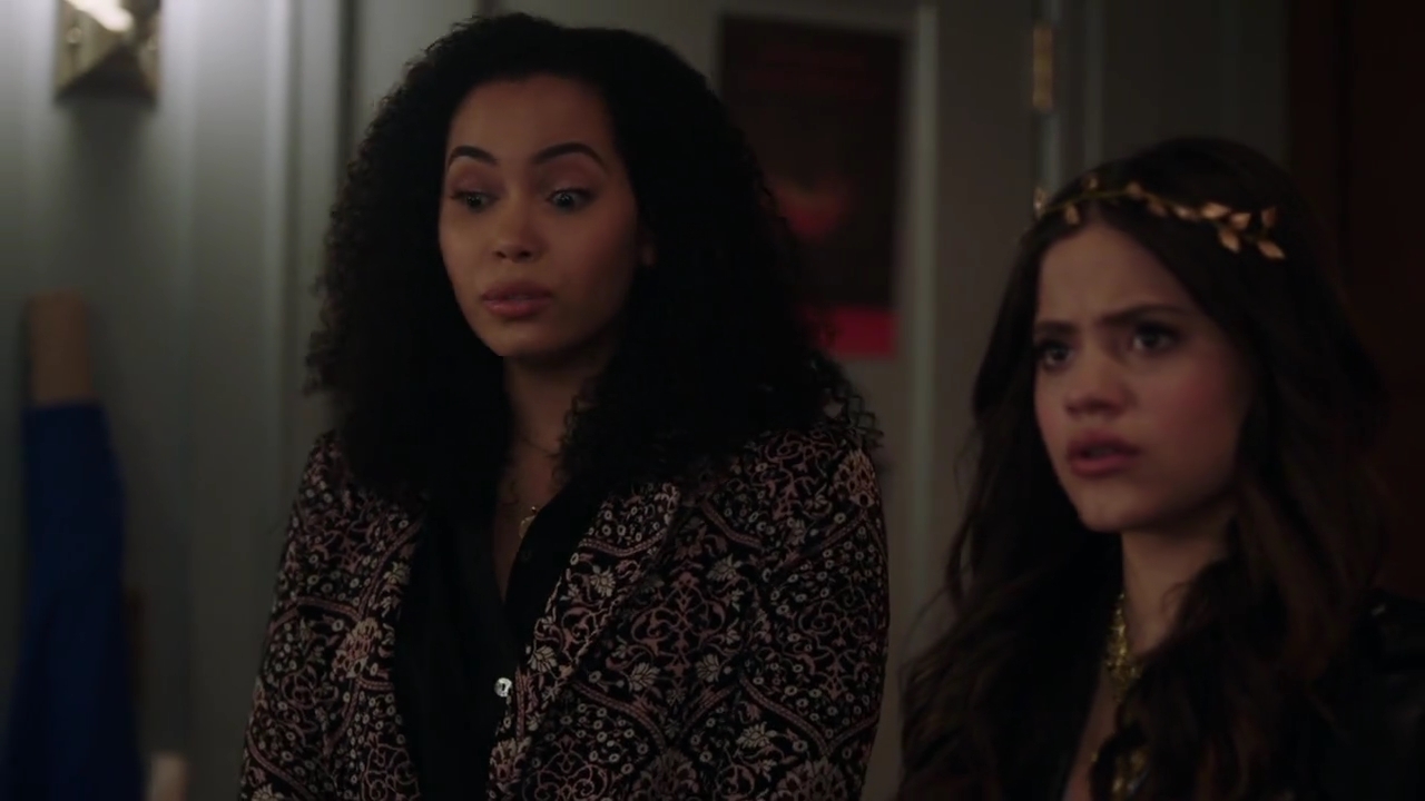 Charmed-Online-dot-nl_Charmed-1x15SwitchesAndStones01662.jpg