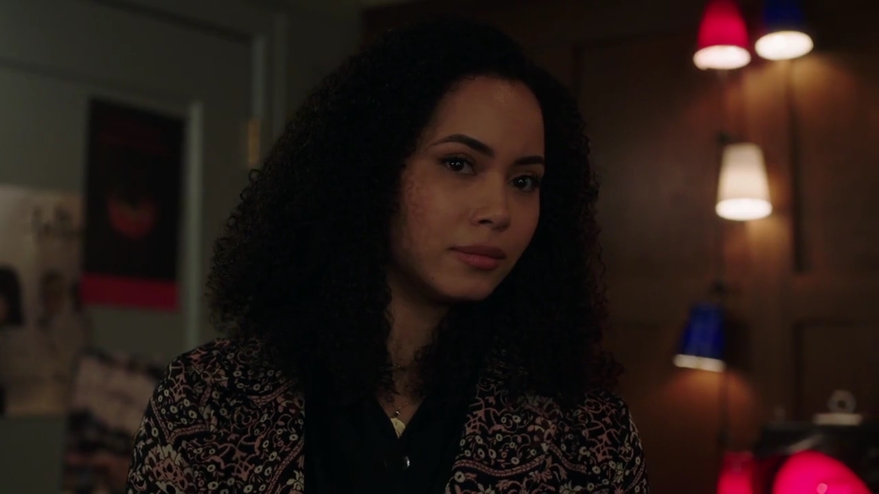 Charmed-Online-dot-nl_Charmed-1x15SwitchesAndStones01678.jpg