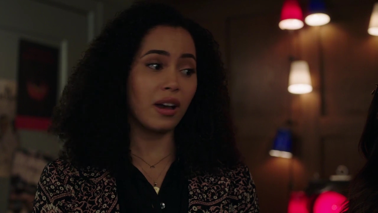 Charmed-Online-dot-nl_Charmed-1x15SwitchesAndStones01709.jpg