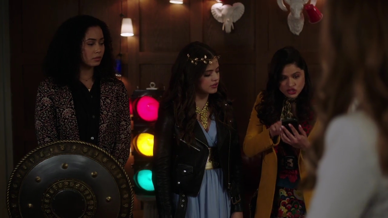 Charmed-Online-dot-nl_Charmed-1x15SwitchesAndStones01723.jpg