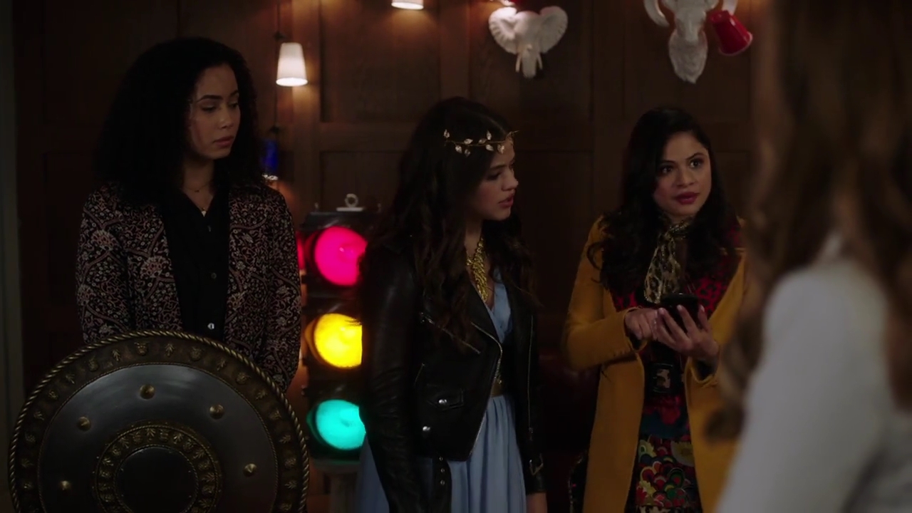 Charmed-Online-dot-nl_Charmed-1x15SwitchesAndStones01724.jpg