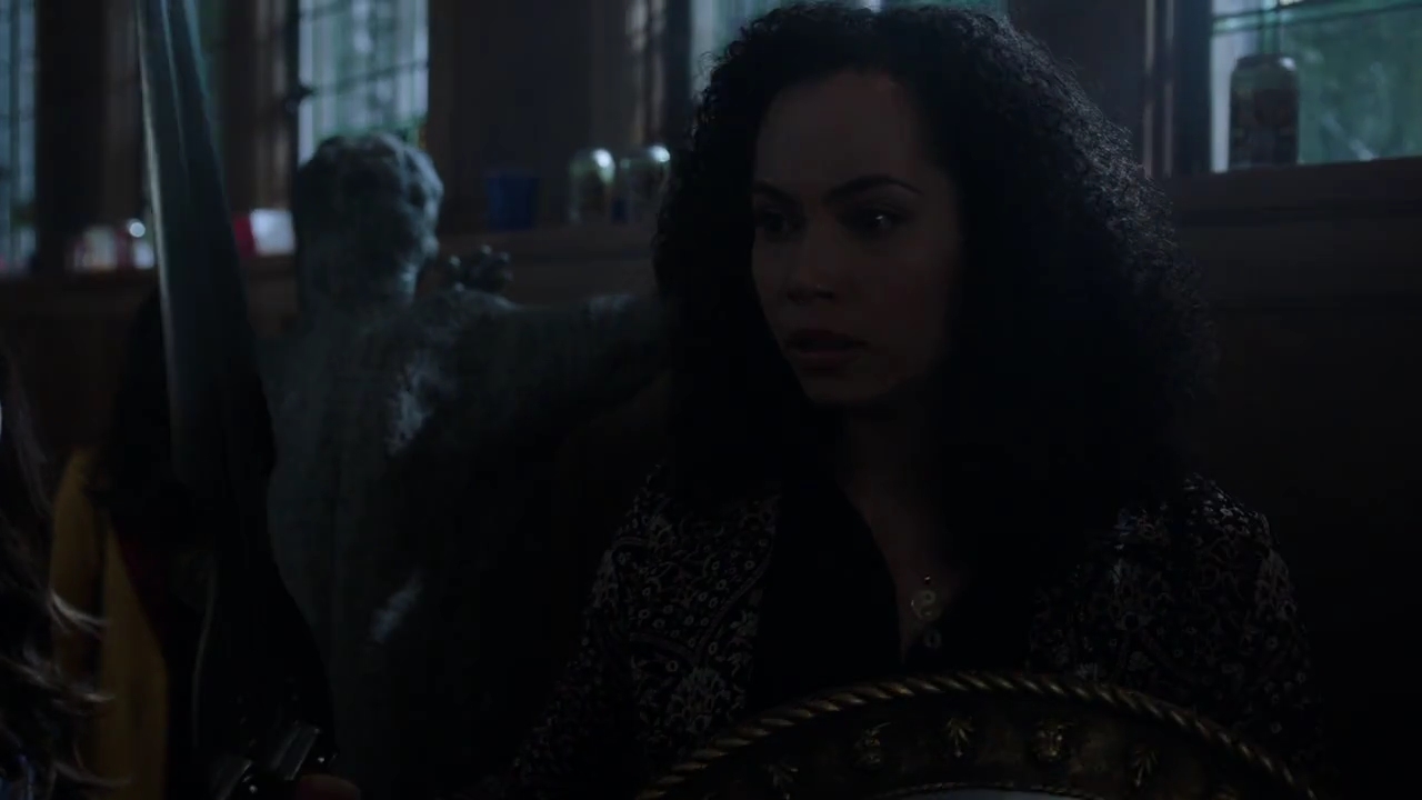 Charmed-Online-dot-nl_Charmed-1x15SwitchesAndStones01879.jpg