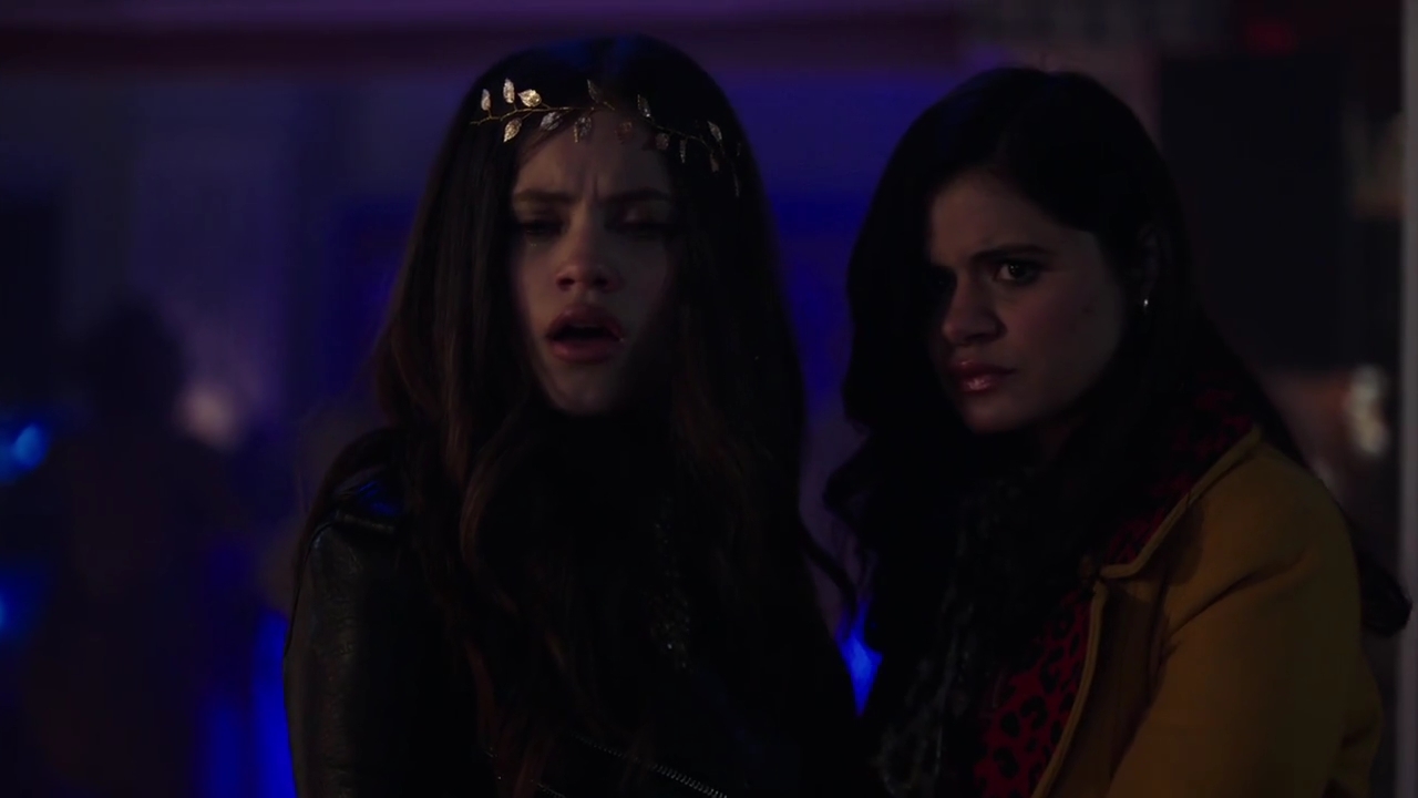 Charmed-Online-dot-nl_Charmed-1x15SwitchesAndStones02048.jpg