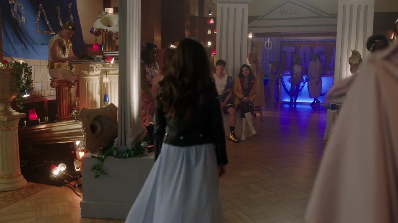 Charmed-Online-dot-nl_Charmed-1x15SwitchesAndStones02085.jpg