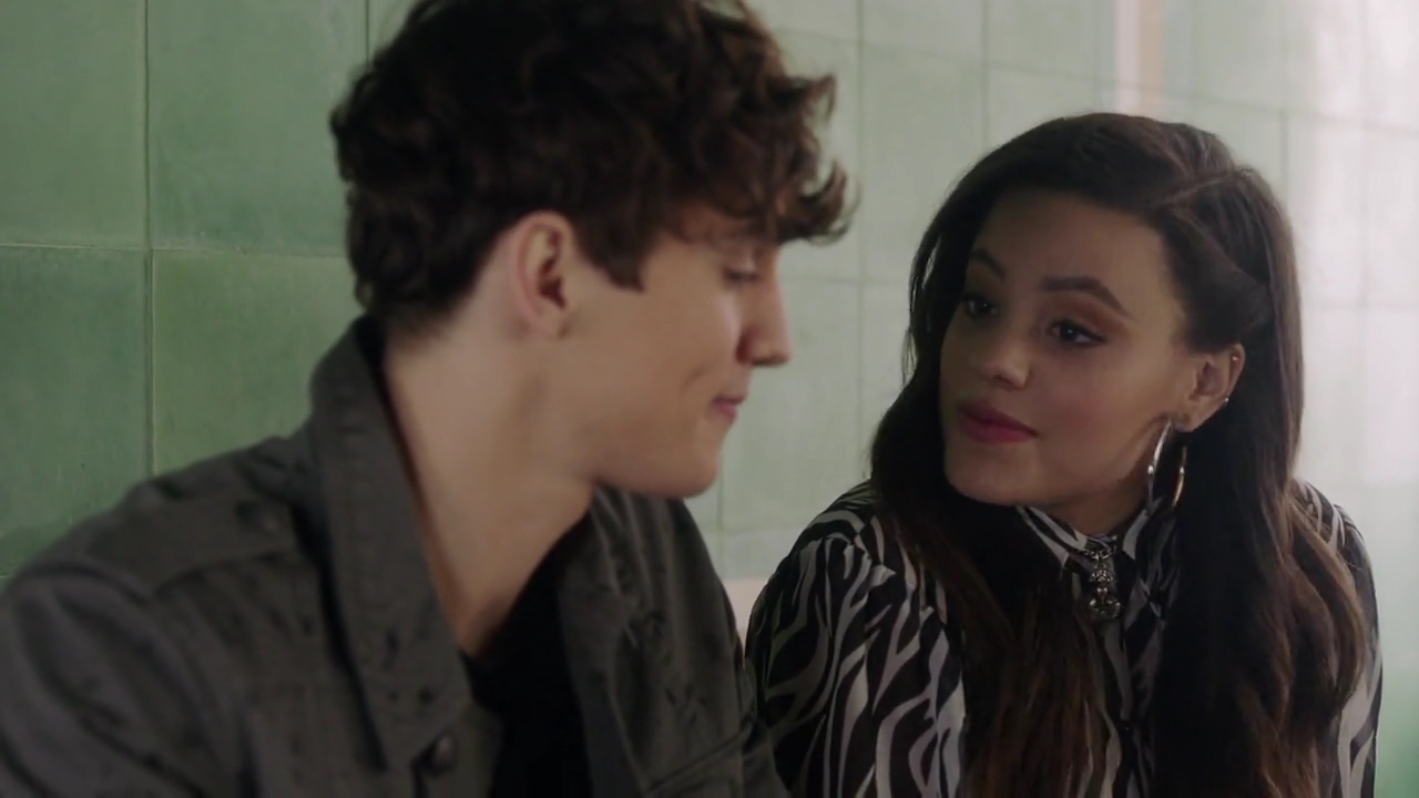 Charmed-Online-dot-nl_Charmed-1x16MementoMori00740.jpg Charmed-Online-dot-nl_Charmed-1x16MementoMori00740.jpg