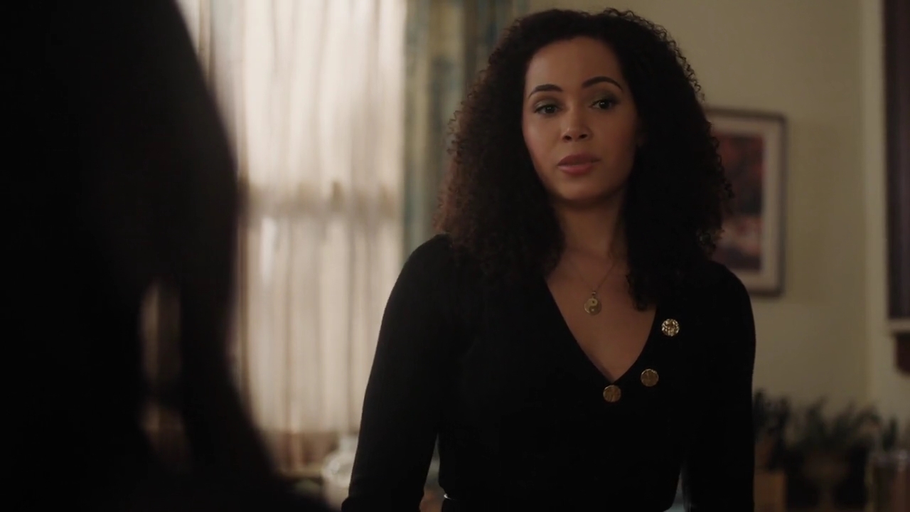 Charmed-Online-dot-nl_Charmed-1x17Surrender00201.jpg