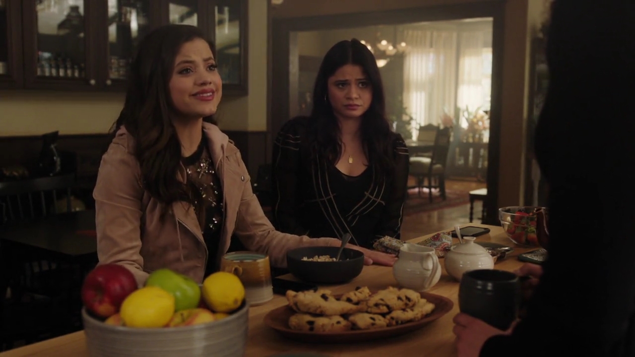 Charmed-Online-dot-nl_Charmed-1x17Surrender00223.jpg