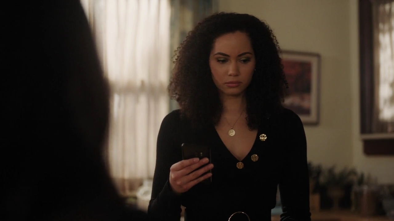 Charmed-Online-dot-nl_Charmed-1x17Surrender00228.jpg