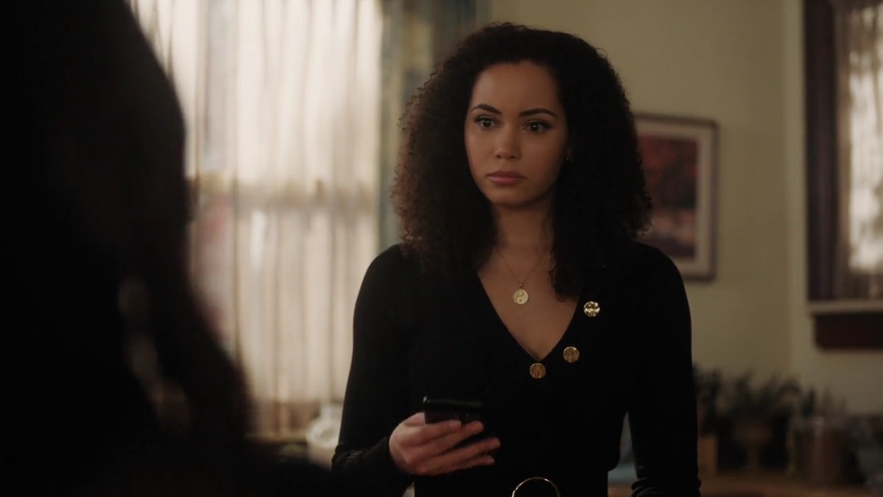 Charmed-Online-dot-nl_Charmed-1x17Surrender00229.jpg