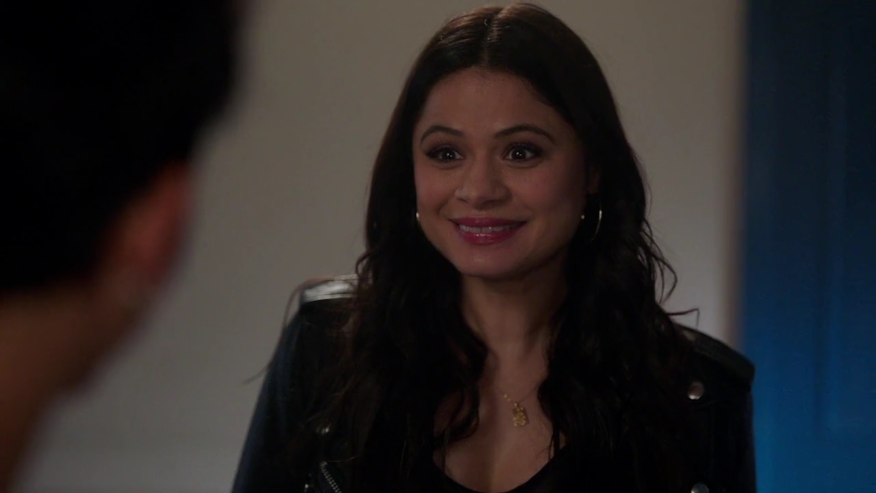 Charmed-Online-dot-nl_Charmed-1x17Surrender00272.jpg