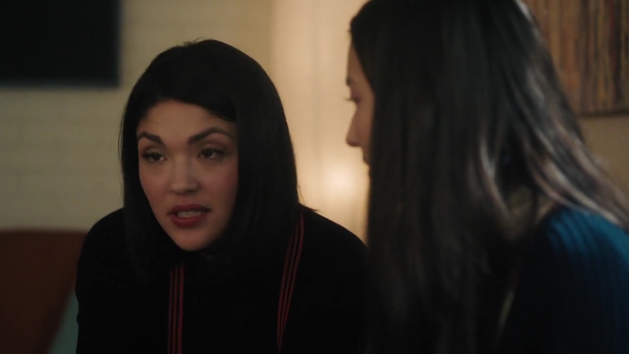 Charmed-Online-dot-nl_Charmed-1x17Surrender00286.jpg