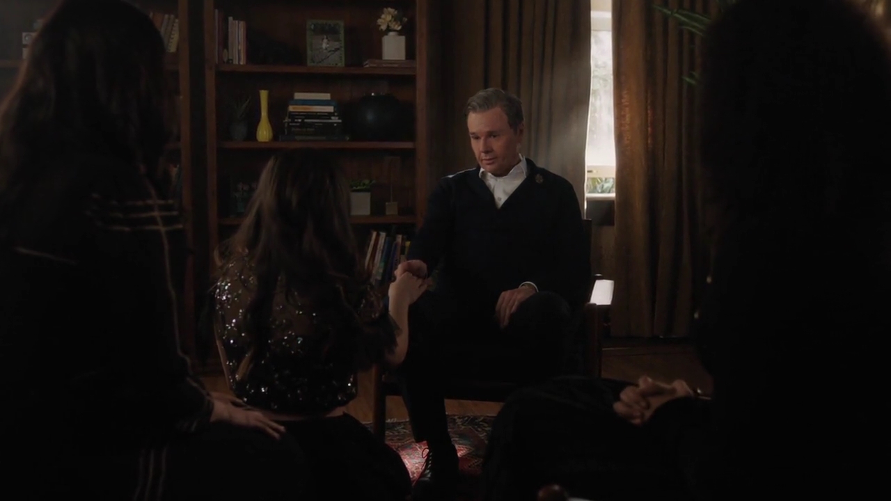 Charmed-Online-dot-nl_Charmed-1x17Surrender00623.jpg