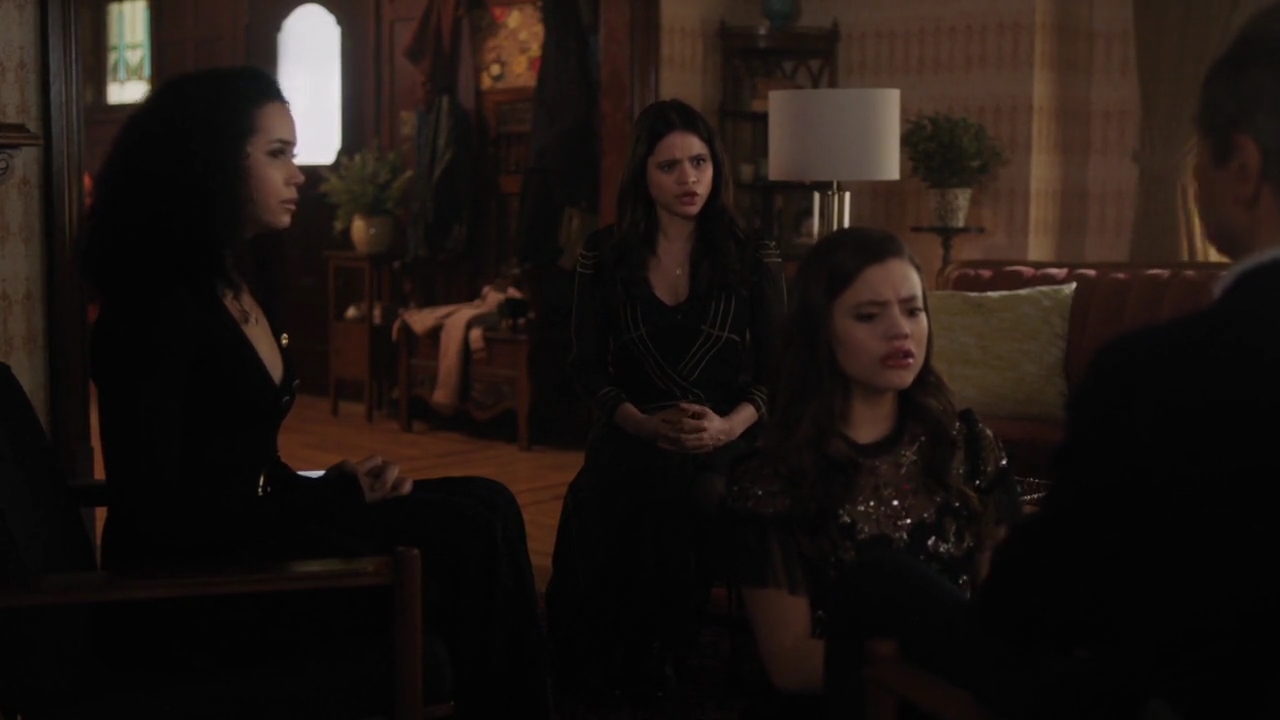 Charmed-Online-dot-nl_Charmed-1x17Surrender00654.jpg