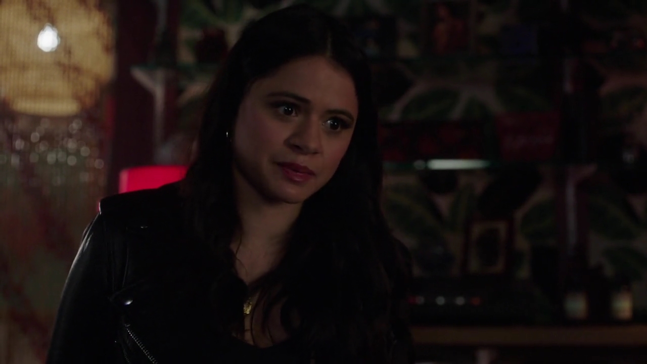 Charmed-Online-dot-nl_Charmed-1x17Surrender00813.jpg