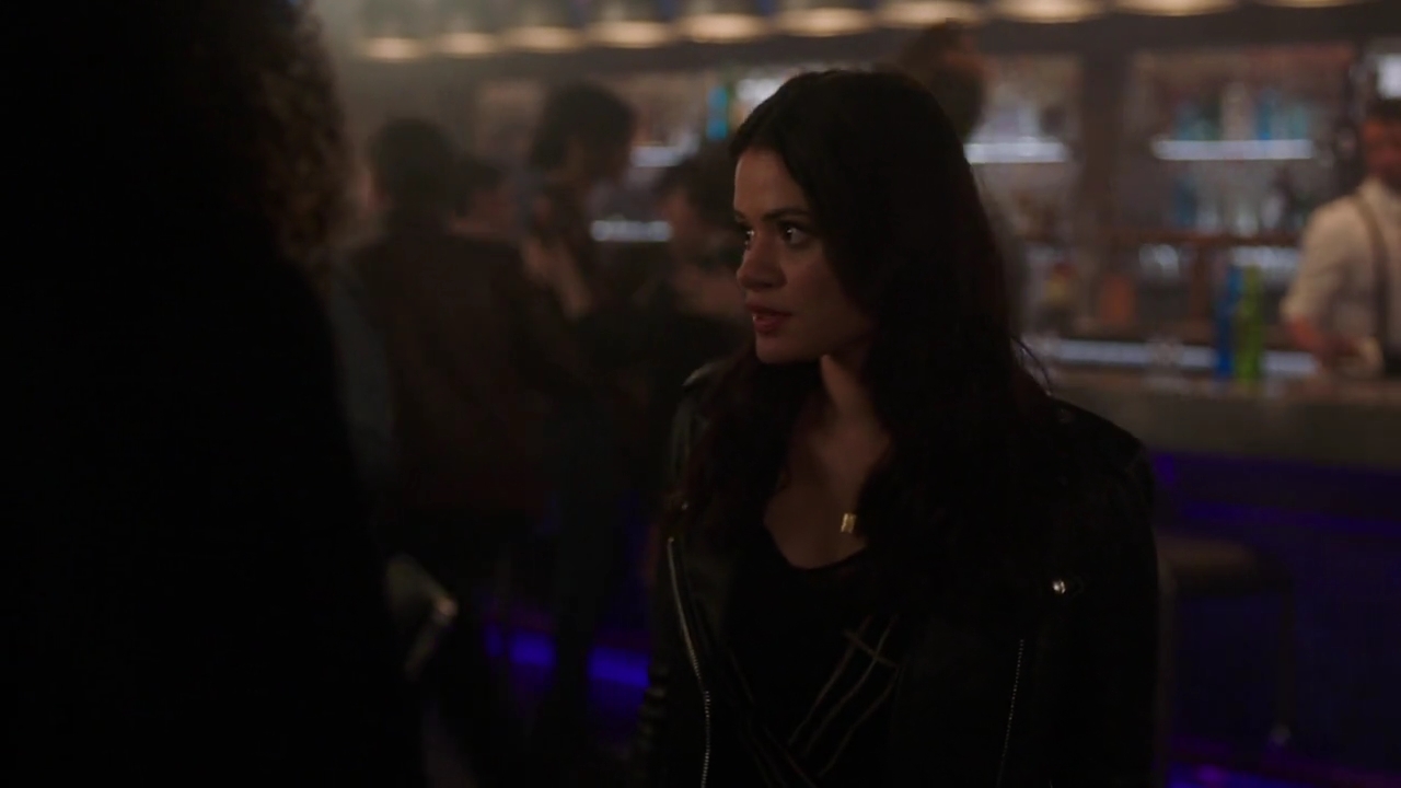 Charmed-Online-dot-nl_Charmed-1x17Surrender00915.jpg