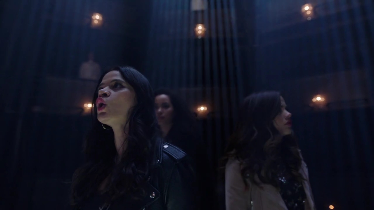 Charmed-Online-dot-nl_Charmed-1x17Surrender00968.jpg