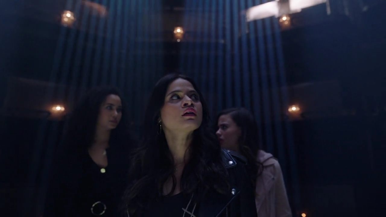 Charmed-Online-dot-nl_Charmed-1x17Surrender00972.jpg