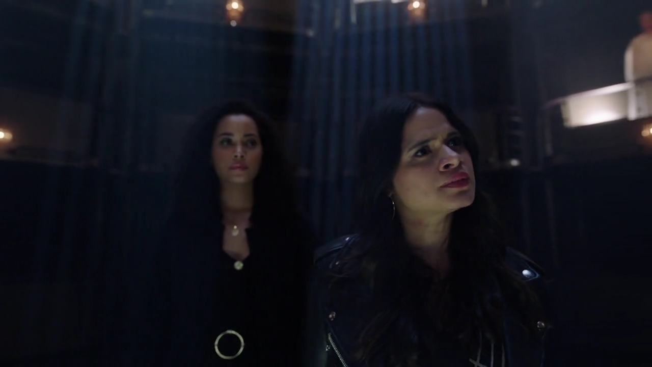 Charmed-Online-dot-nl_Charmed-1x17Surrender01000.jpg