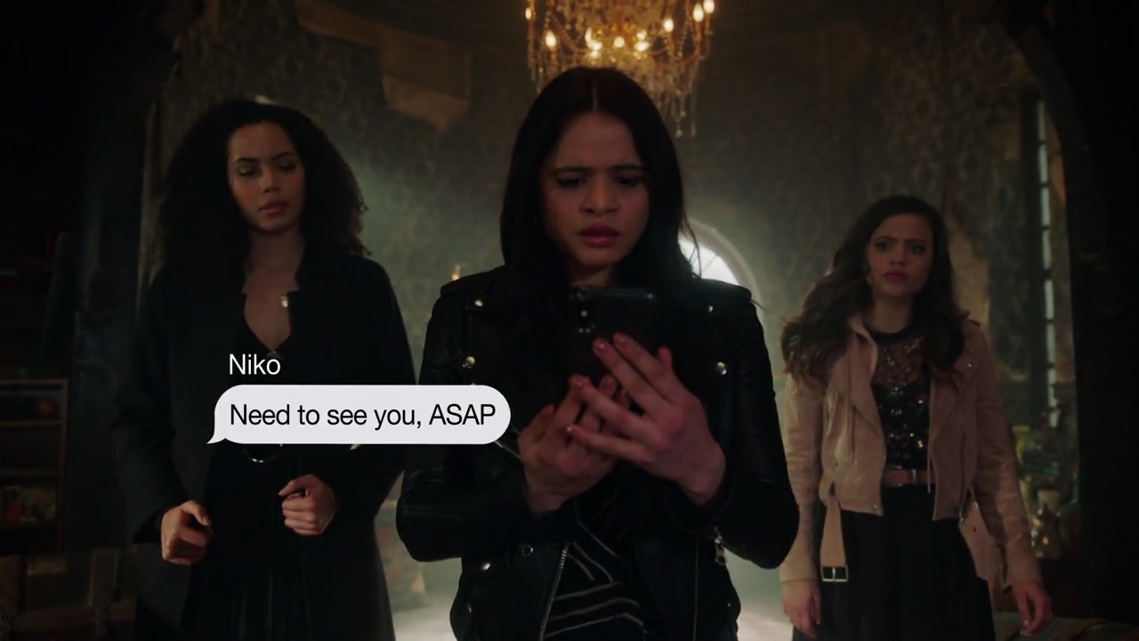 Charmed-Online-dot-nl_Charmed-1x17Surrender01035.jpg