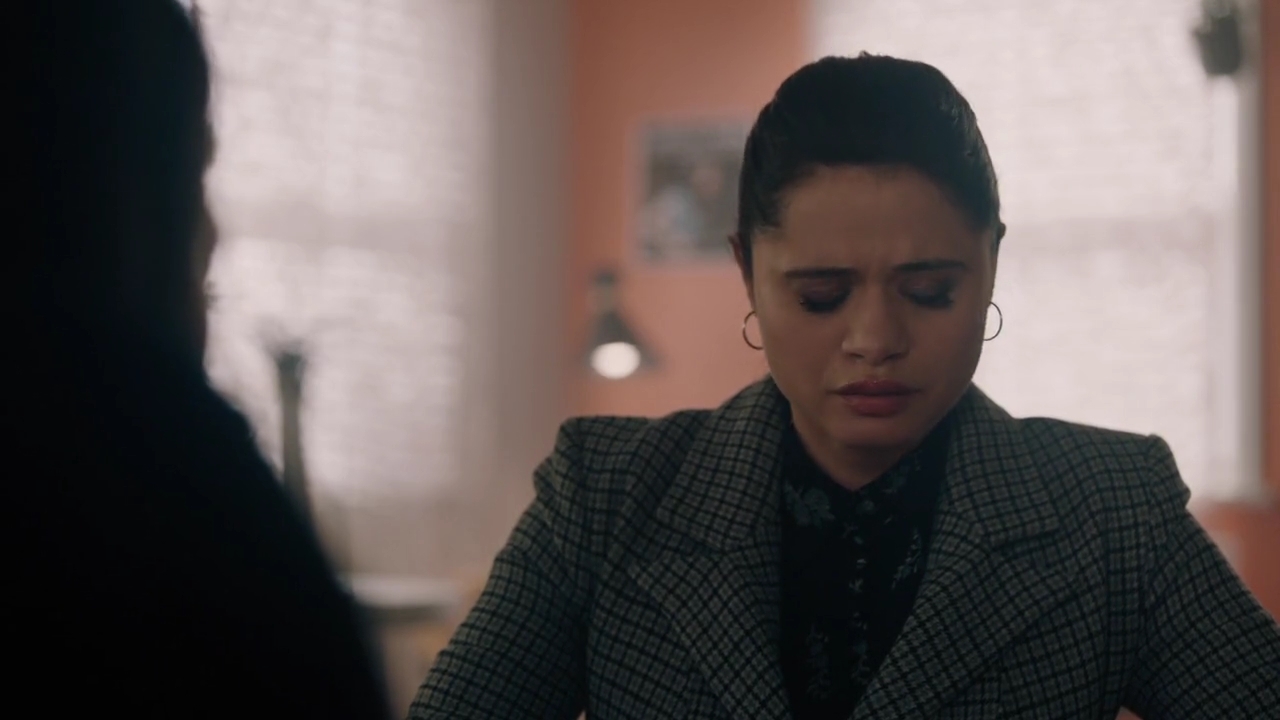 Charmed-Online-dot-nl_Charmed-1x17Surrender01040.jpg