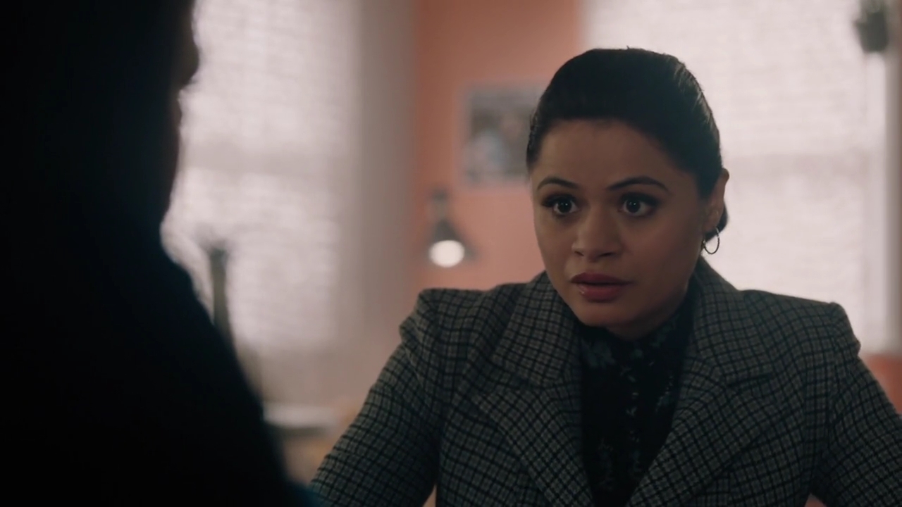 Charmed-Online-dot-nl_Charmed-1x17Surrender01082.jpg