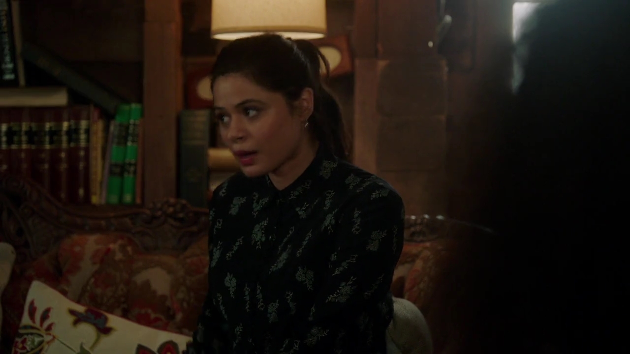 Charmed-Online-dot-nl_Charmed-1x17Surrender01181.jpg