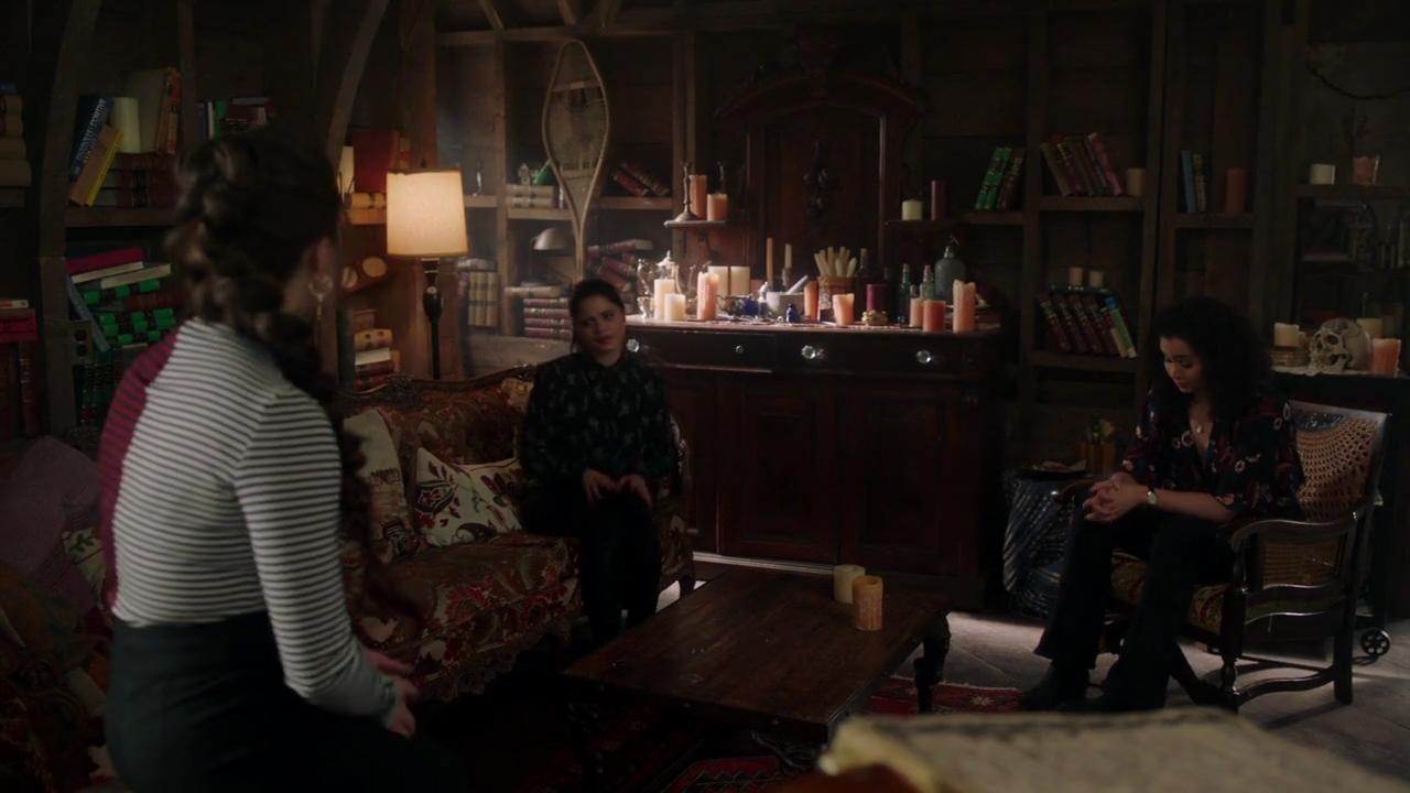 Charmed-Online-dot-nl_Charmed-1x17Surrender01198.jpg