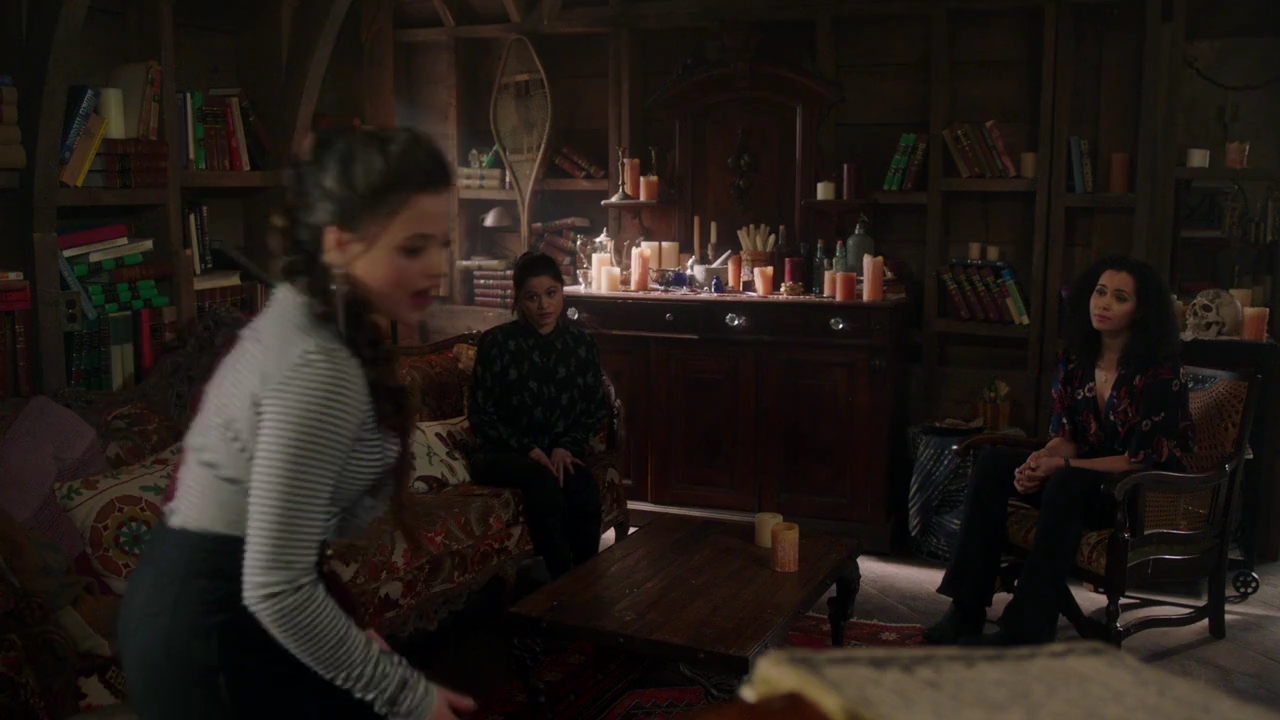 Charmed-Online-dot-nl_Charmed-1x17Surrender01201.jpg