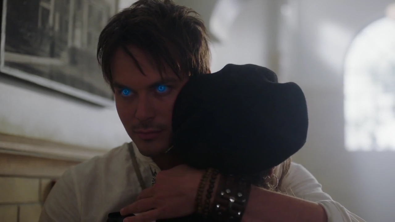 Charmed-Online-dot-nl_Charmed-1x17Surrender01376.jpg