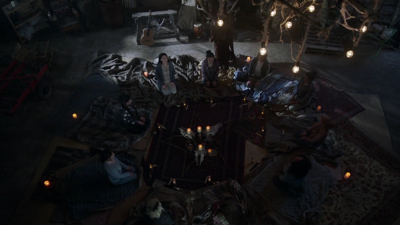 Charmed-Online-dot-nl_Charmed-1x17Surrender01526.jpg