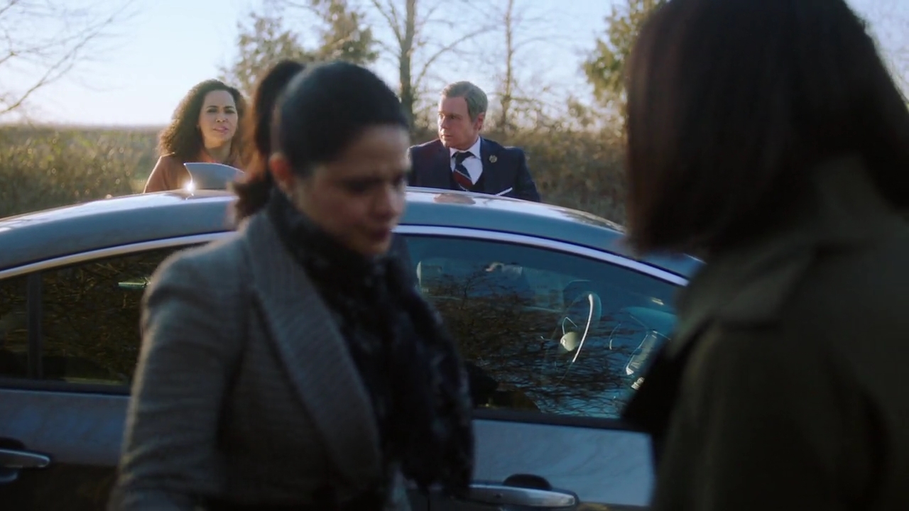 Charmed-Online-dot-nl_Charmed-1x17Surrender01639.jpg