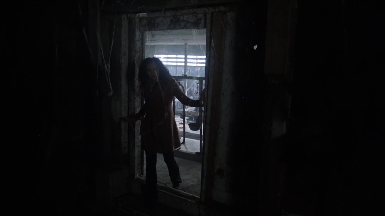 Charmed-Online-dot-nl_Charmed-1x17Surrender01844.jpg