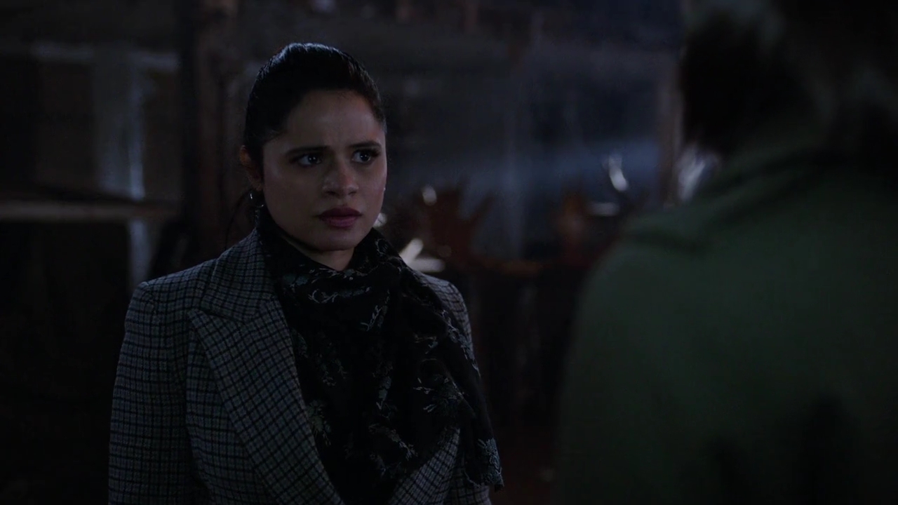 Charmed-Online-dot-nl_Charmed-1x17Surrender02075.jpg