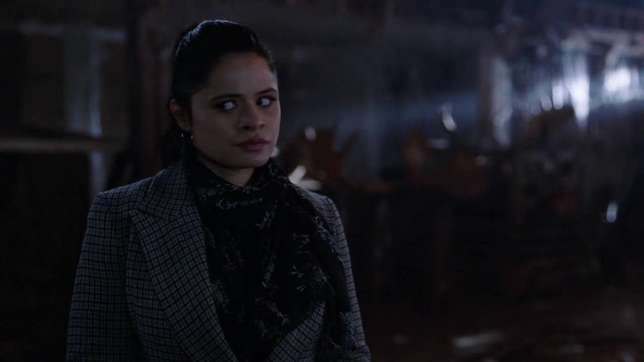 Charmed-Online-dot-nl_Charmed-1x17Surrender02083.jpg