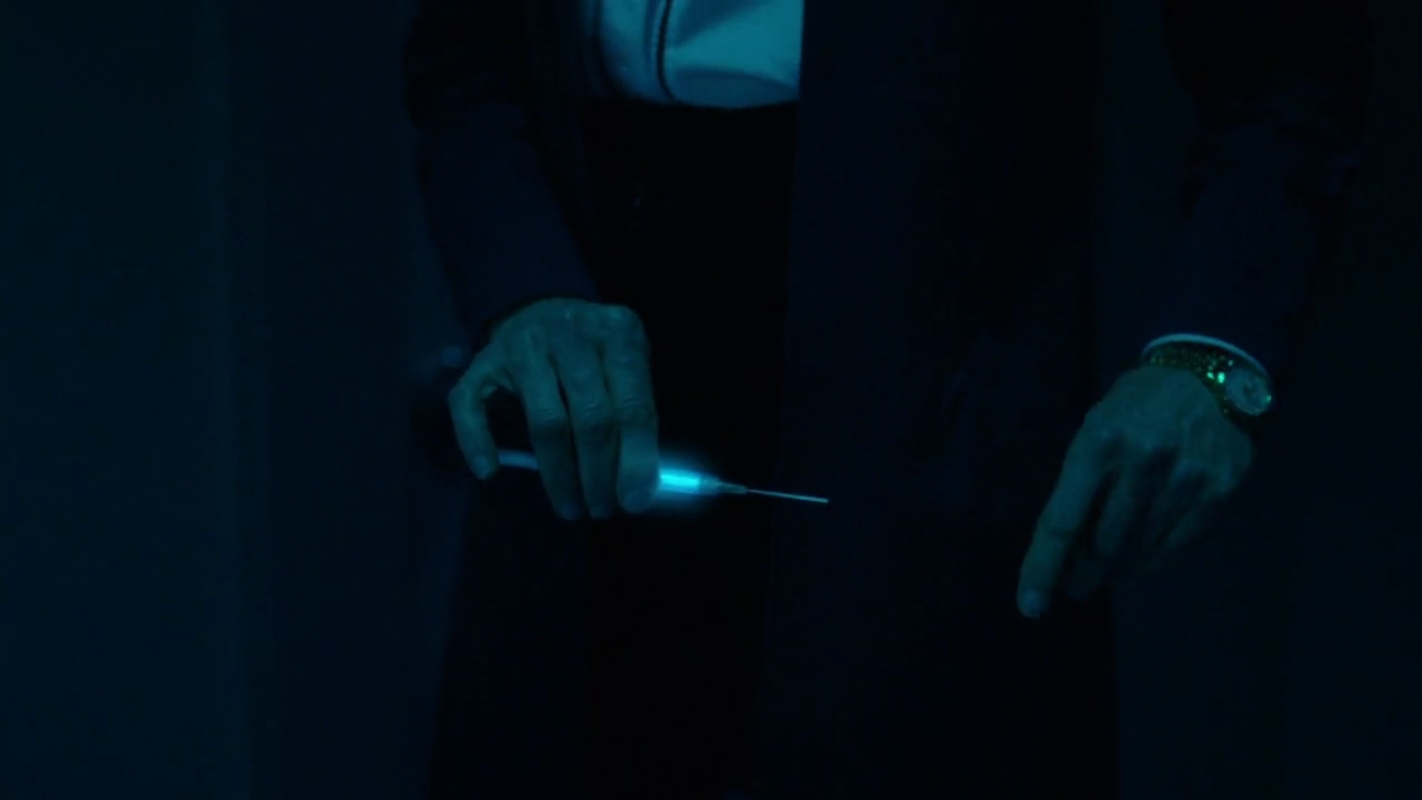 Charmed-Online-dot-nl_Charmed-1x17Surrender02158.jpg
