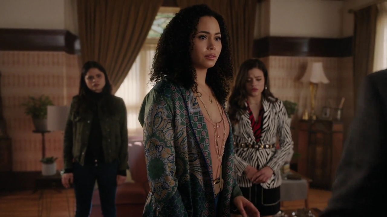 Charmed-Online-dot-nl_Charmed-1x17Surrender02320.jpg