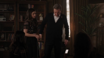 Charmed-Online-dot-nl_Charmed-1x17Surrender00719.jpg