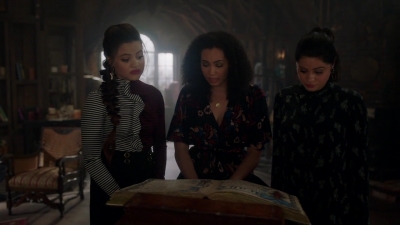 Charmed-Online-dot-nl_Charmed-1x17Surrender01128.jpg