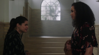 Charmed-Online-dot-nl_Charmed-1x17Surrender01393.jpg