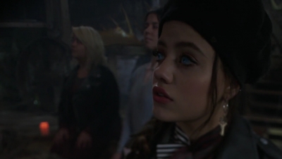 Charmed-Online-dot-nl_Charmed-1x17Surrender01497.jpg