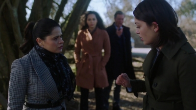 Charmed-Online-dot-nl_Charmed-1x17Surrender02021.jpg