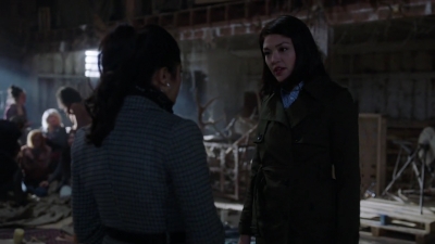 Charmed-Online-dot-nl_Charmed-1x17Surrender02069.jpg